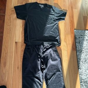 Grey’s Anatomy scrub set.